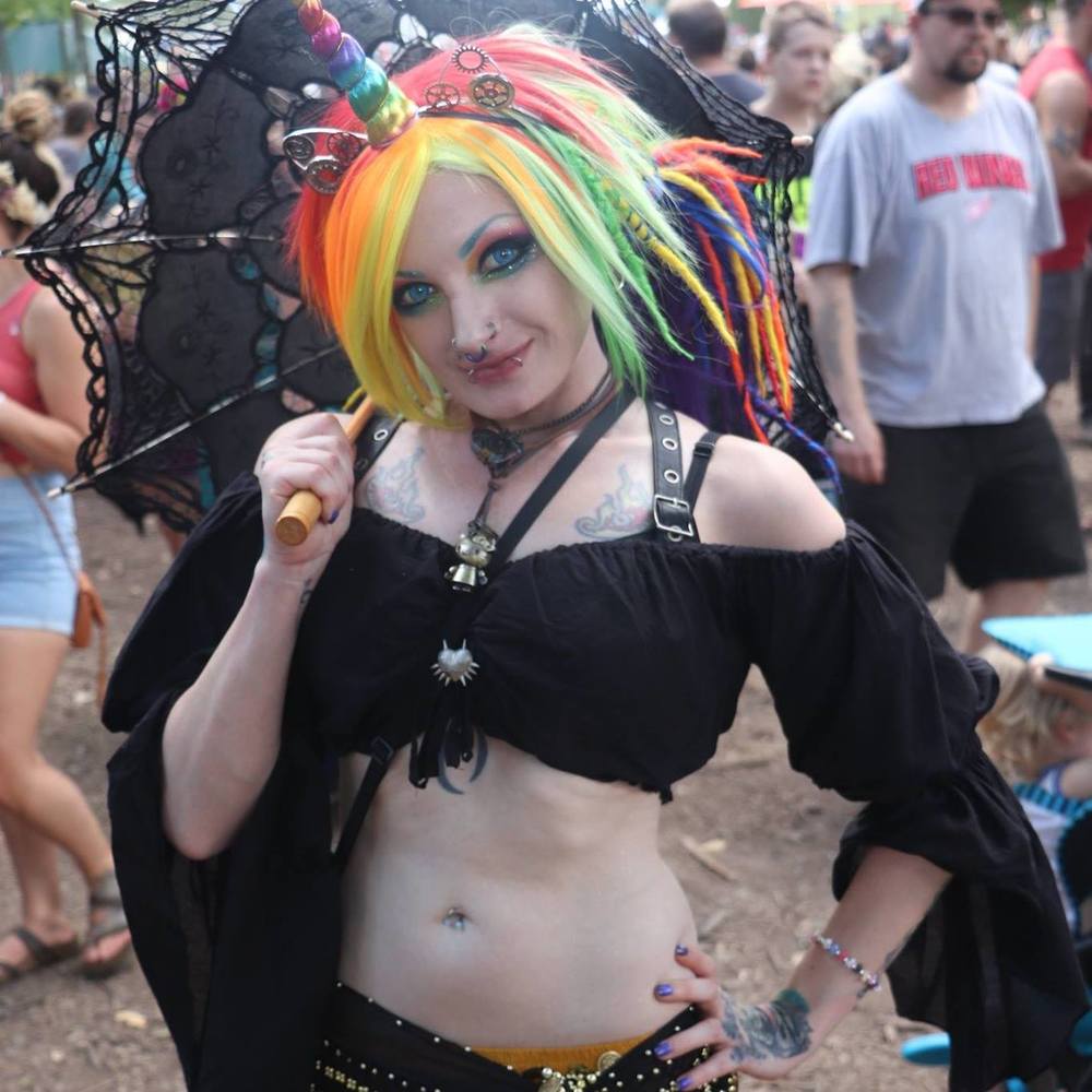 Meet your Posher, Brooke